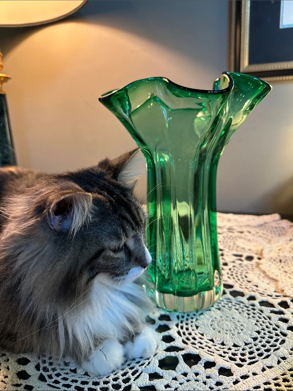 Vintage Green Art Glass Ruffled Vase - Unbranded